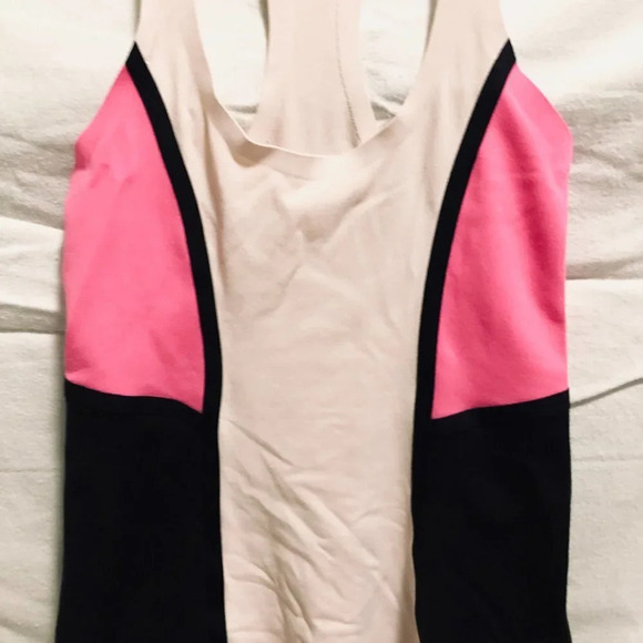 Lululemon Tank Top Size 2 Hot Pink Black  Racerback Yoga Top - Picture 3 of 11